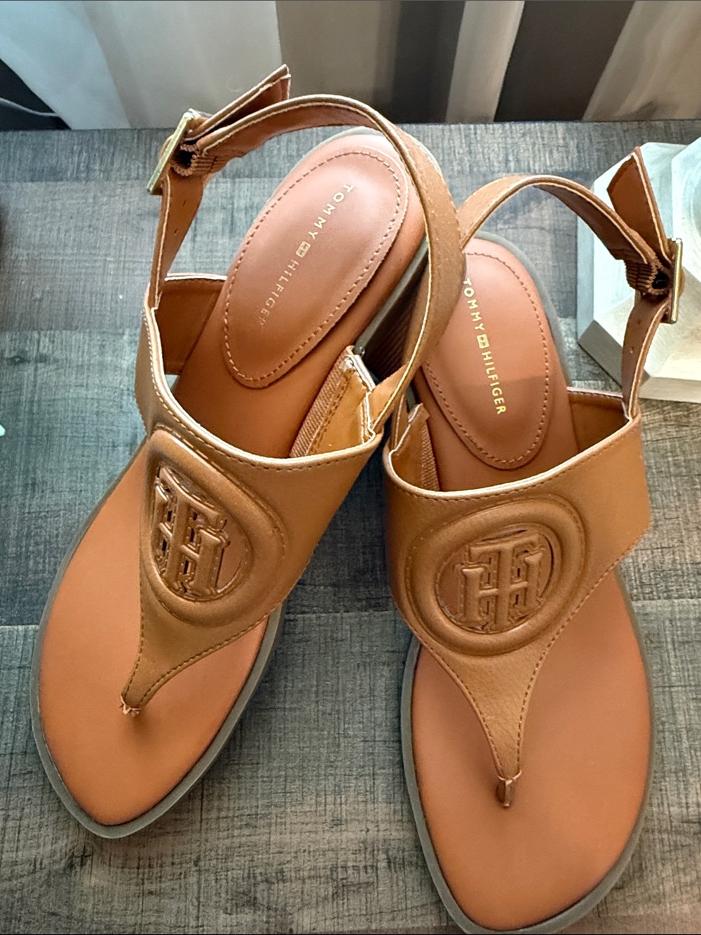 Tommy Hilfiger Women's Tan Leather Thong Sandals